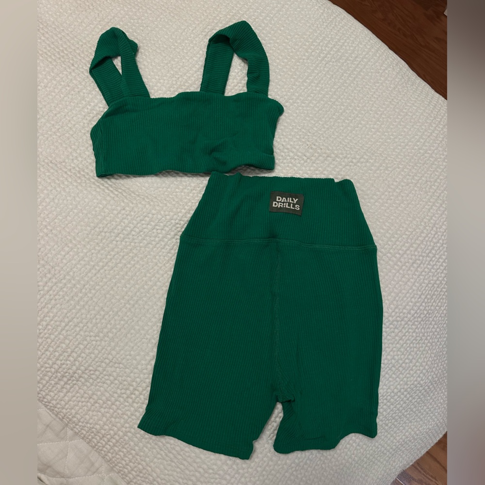 Daily Drills Green Ribbed Sports Bra & Biker Shorts Set